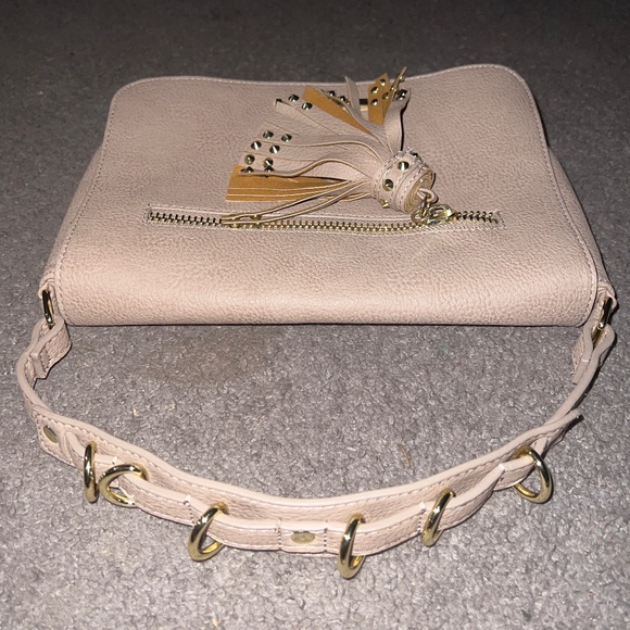 Steve Madden Handbag Bag with Tassel - Picture 6 of 6